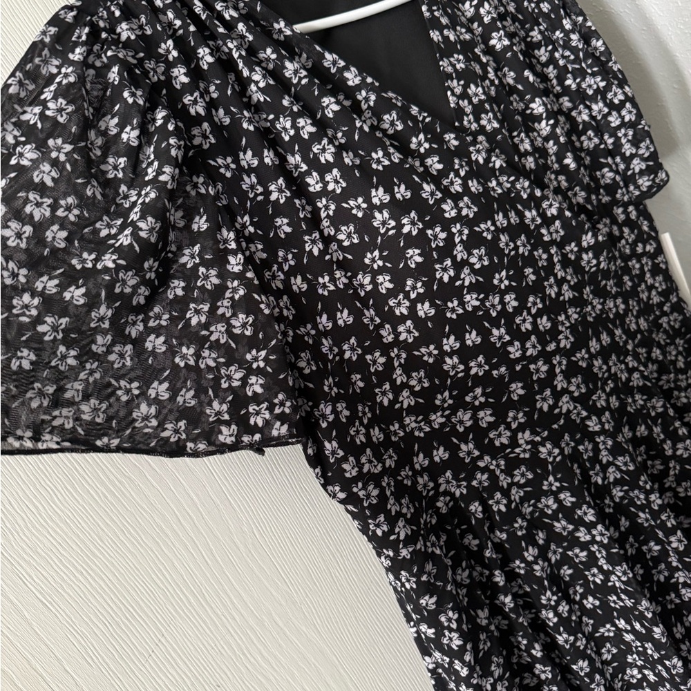 Siren Lily Black and White Floral Midi Dress
